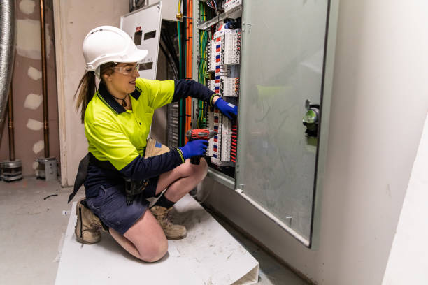 Best Best Electricians Near Me  in Cloverleaf, TX